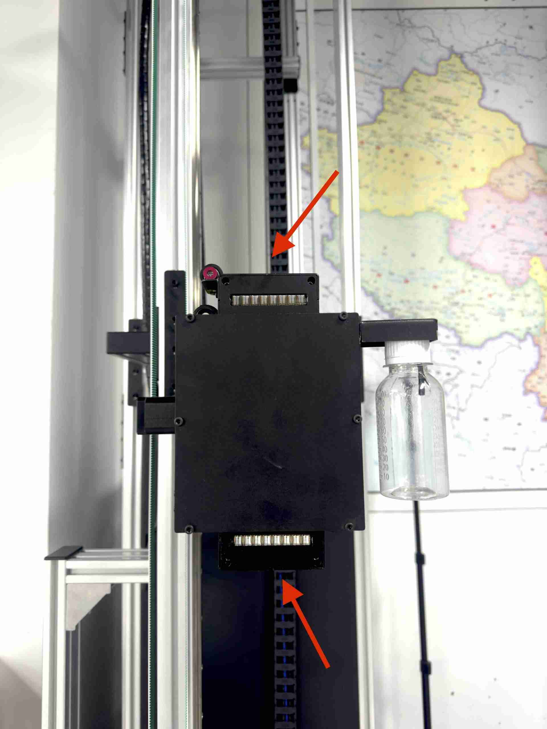 Dual UV curing lamps positioned on DXonJet wall printer carriage